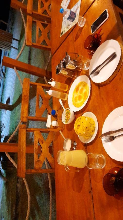 Algas Marinhas Restaurante E Pousada Jandaira Екстер'єр фото